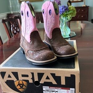 Ariat Women’s Fat Baby Boots 8”